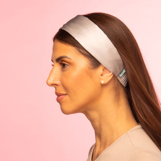 Brightly Labs® Silk Headband - Premium silver ion-infused Mulberry Silk for stylish and comfortable hair care. Elevate your look with this luxurious silk headband. 2x smoother than cotton, 4.5x more breathable, and clinically proven for sensitive skin. Explore BRIGHTY LABS for the finest in nutrition and natural beauty